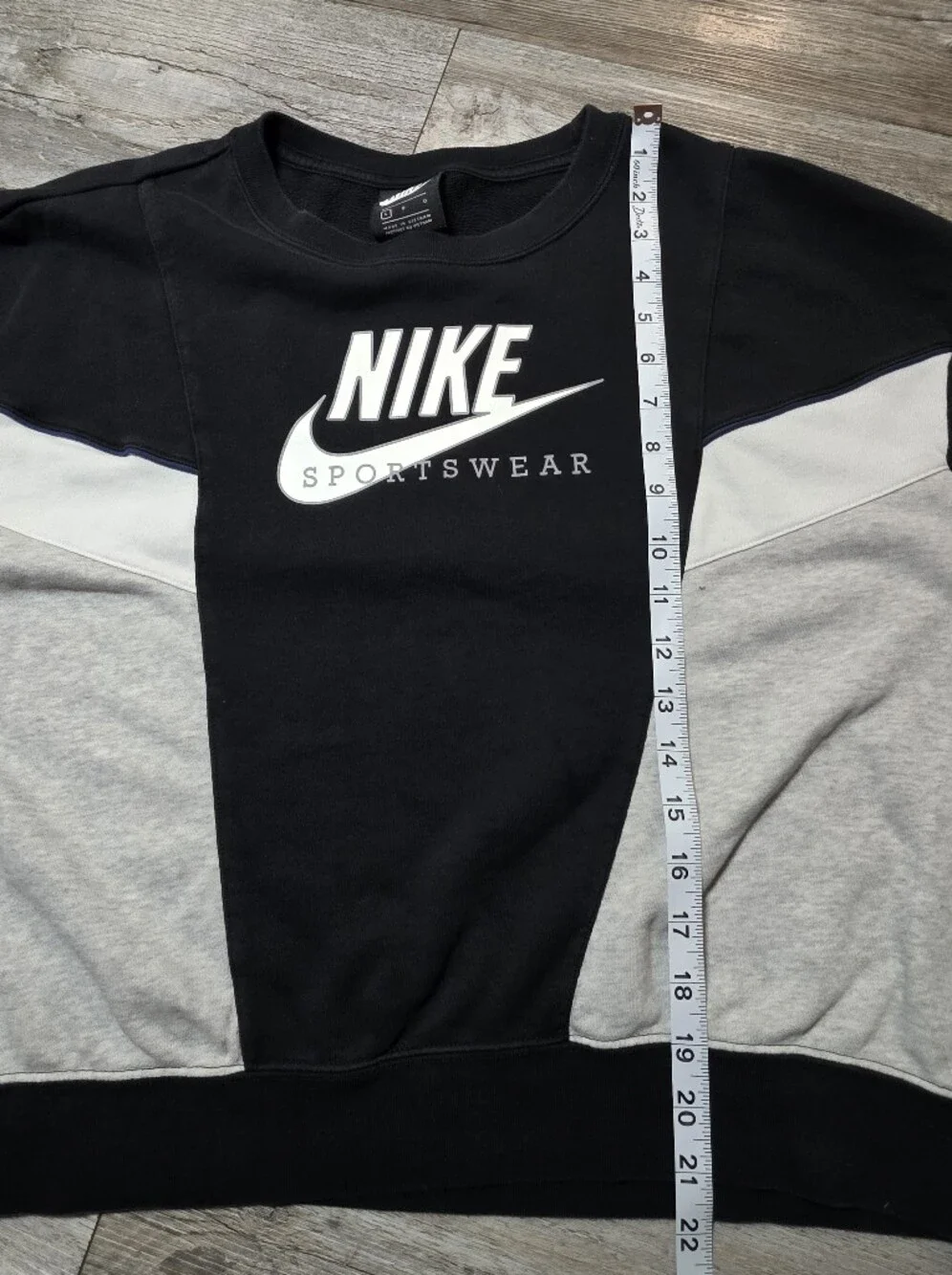 Nike Sportswear Women's Heritage Colorblock Crewneck Sweater Sz Lg (2021)